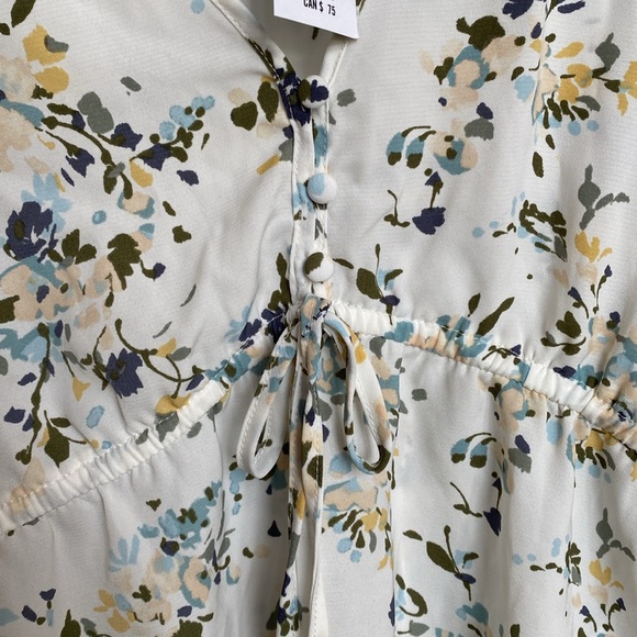 NWT Abercrombie Blouse - Picture 4 of 6